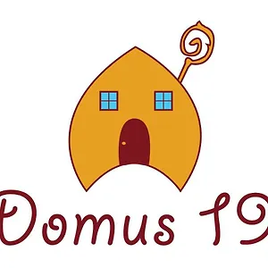 Pensión Domus 19, Nápoles